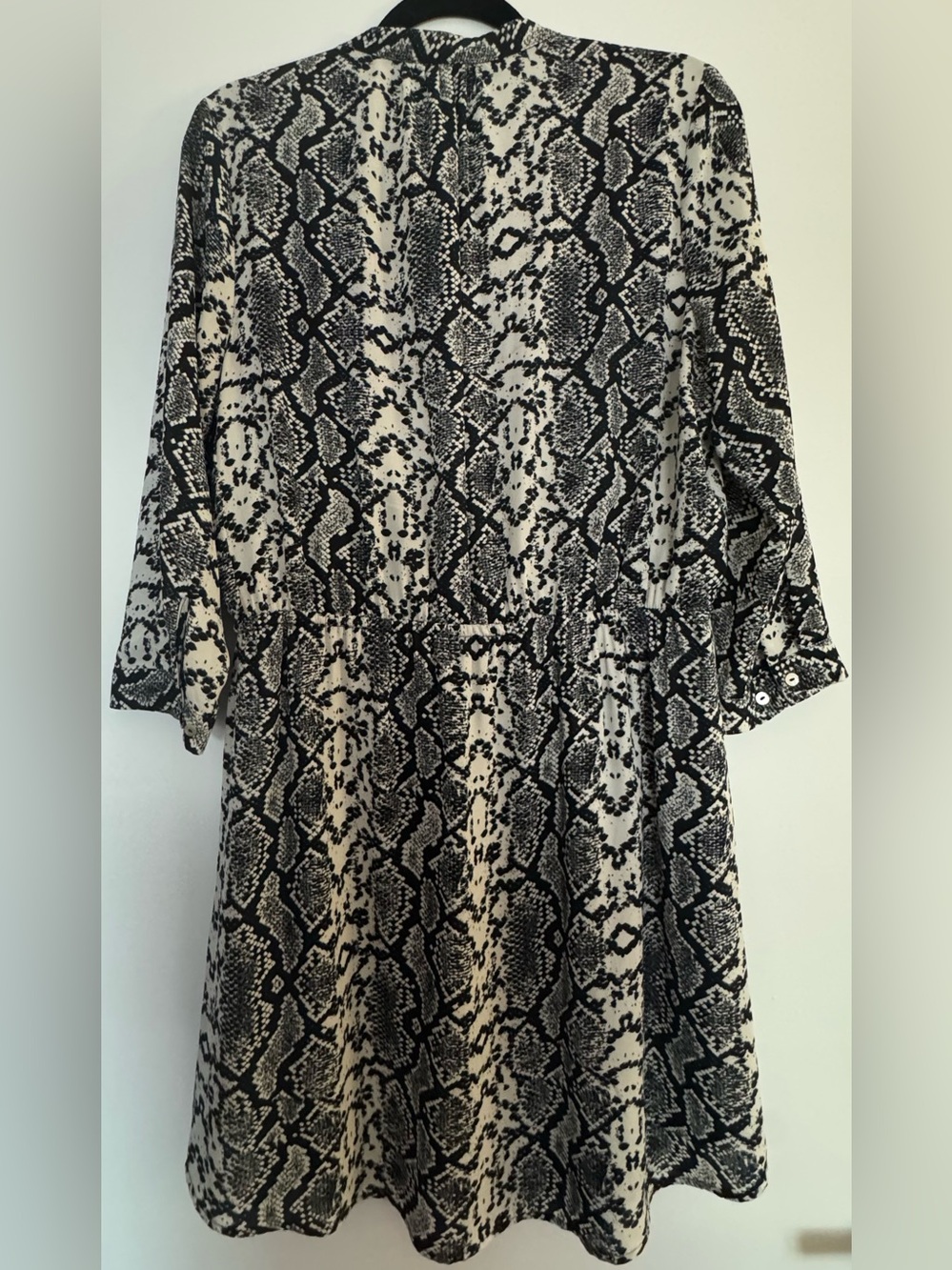 ✨ Snake Print Fit & Flare Dress | Large | V-Neck | Lined | Workwear Like New - Picture 2 of 6